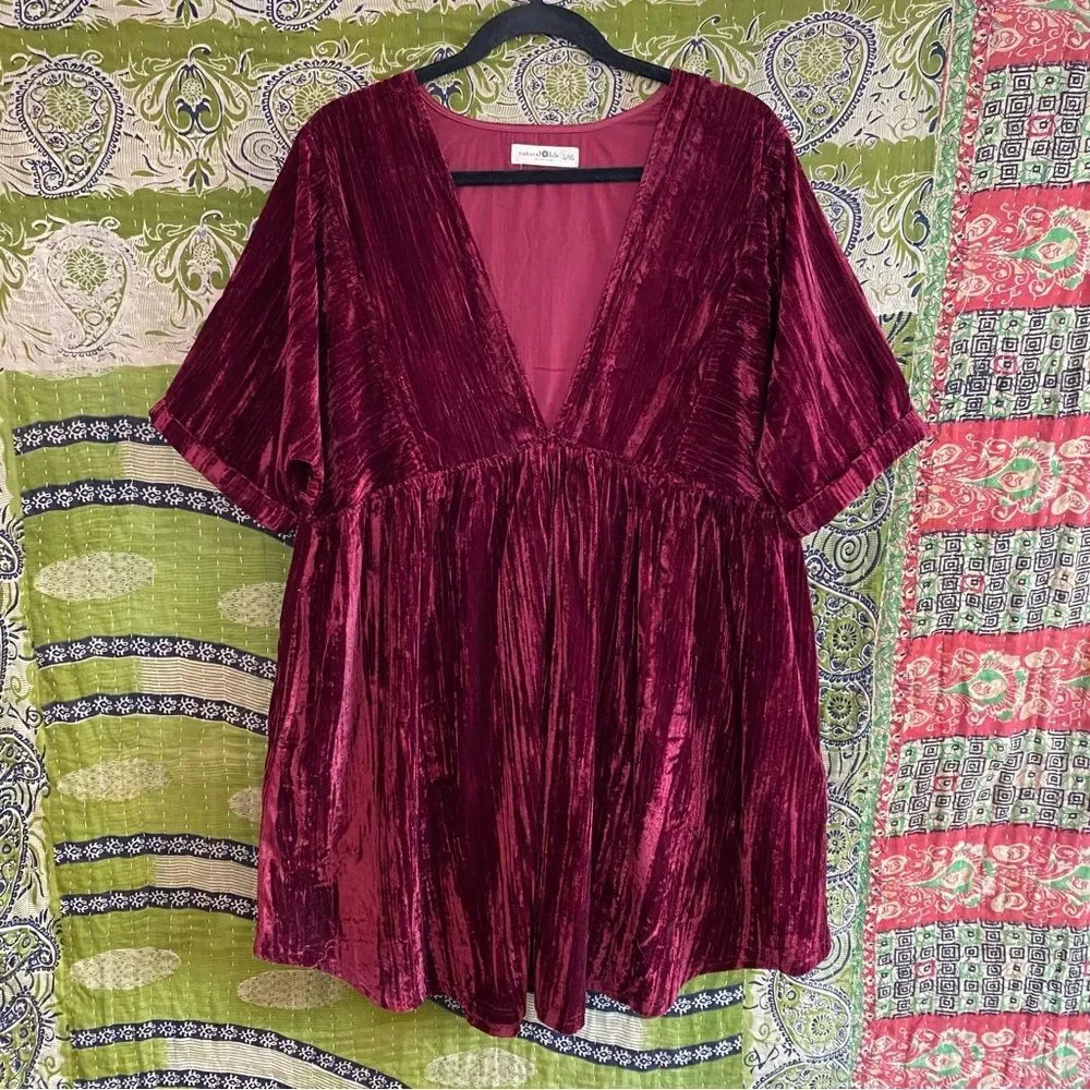 Natural Life Maroon Stella V-Neckline Crushed Velvet Boho Mini Dress Size Large - Picture 1 of 14